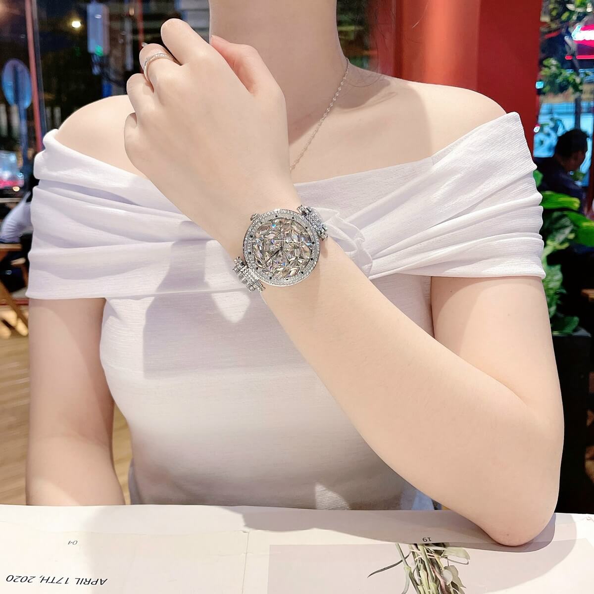 Đồng Hồ Nữ Davena D-60656 Silver 38mm