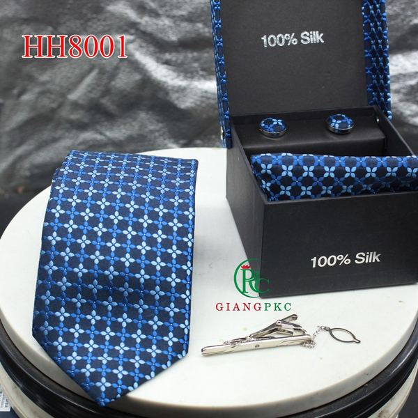 cà vạt nam màu xanh