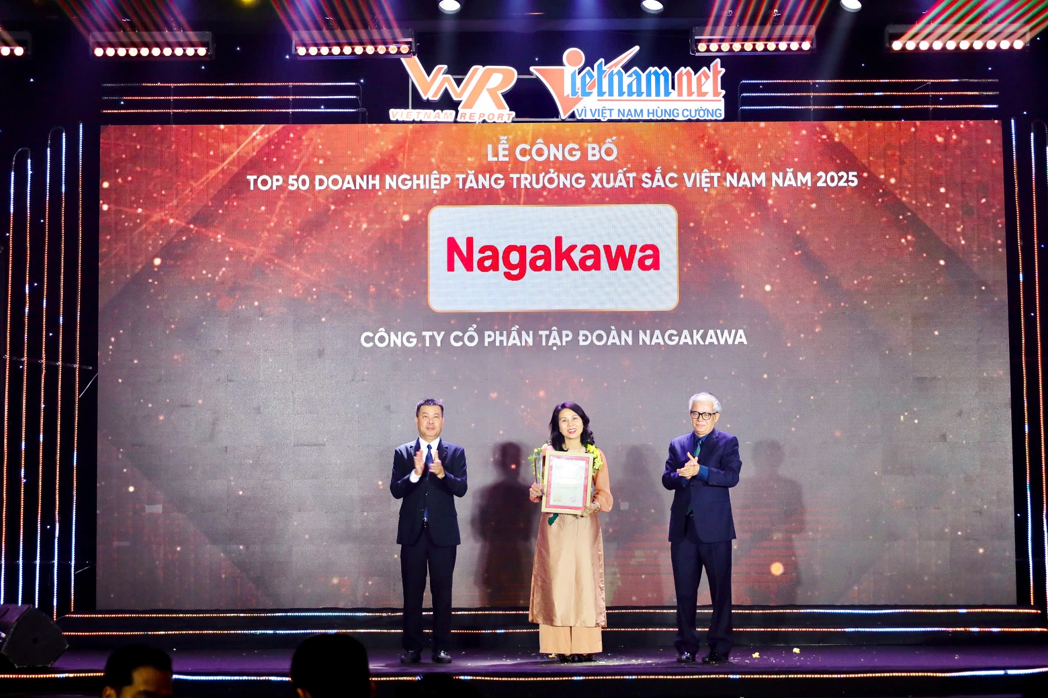 Bà Nguyễn Thị Bích Thủy - Phó Tổng Giám đốc Tập đoàn Nagakawa tại Lễ công bố Top 50 doanh nghiệp tăng trưởng xuất sắc Việt Nam năm 2024.