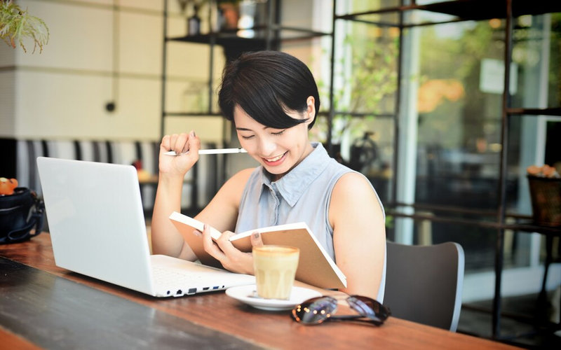 Chế độ siêu êm của máy lạnh mang lại không gian yên tĩnh, giúp làm việc hiệu quả hơn