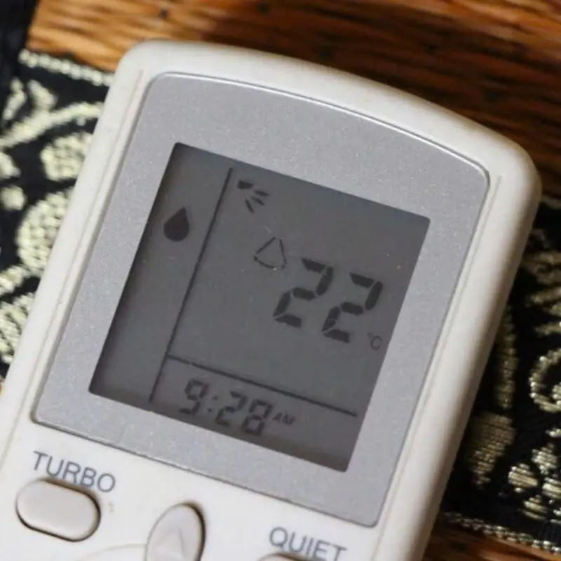 Chế độ Dry hút ẩm là một trong những chế độ hữu ích khi bật điều hòa vào trời mưa, giúp cải thiện độ ẩm và bảo vệ sức khỏe của bạn