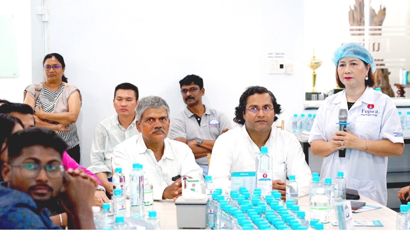 Bà Ngô Thị Thu Thủy - Tổng Giám đốc Fujiwa Vietnam chia về những nỗ lực để nước ion kiềm mang lại lợi ích thực sự cho sức khỏe cho cộng đồng.