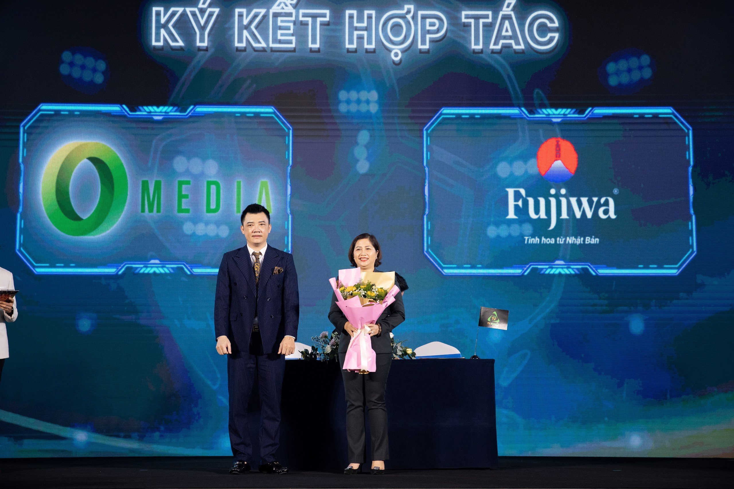 Fujiwa Vietnam ký hợp tác trở thành nhà tài trợ Kim Cương cho chuỗi sự kiện