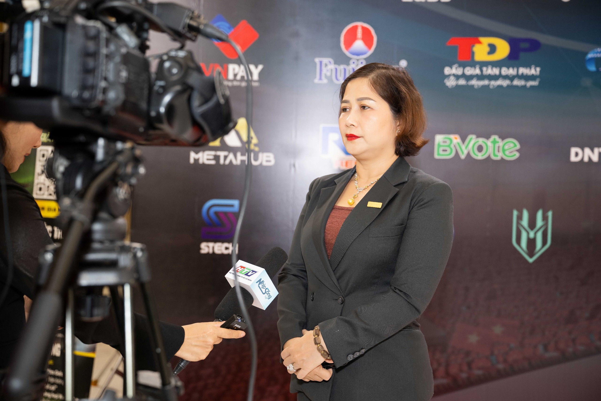 Bà Ngô Thị Thu Thuỷ, Tổng Giám đốc Fujiwa Vietnam chia sẻ cùng giới truyền thông