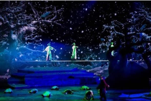 Phượng Hoàng Cổ Trấn