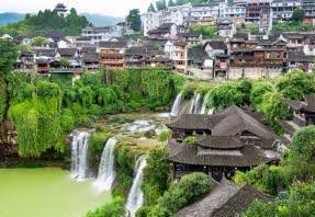 thị trấn cổ Phượng Hoàng