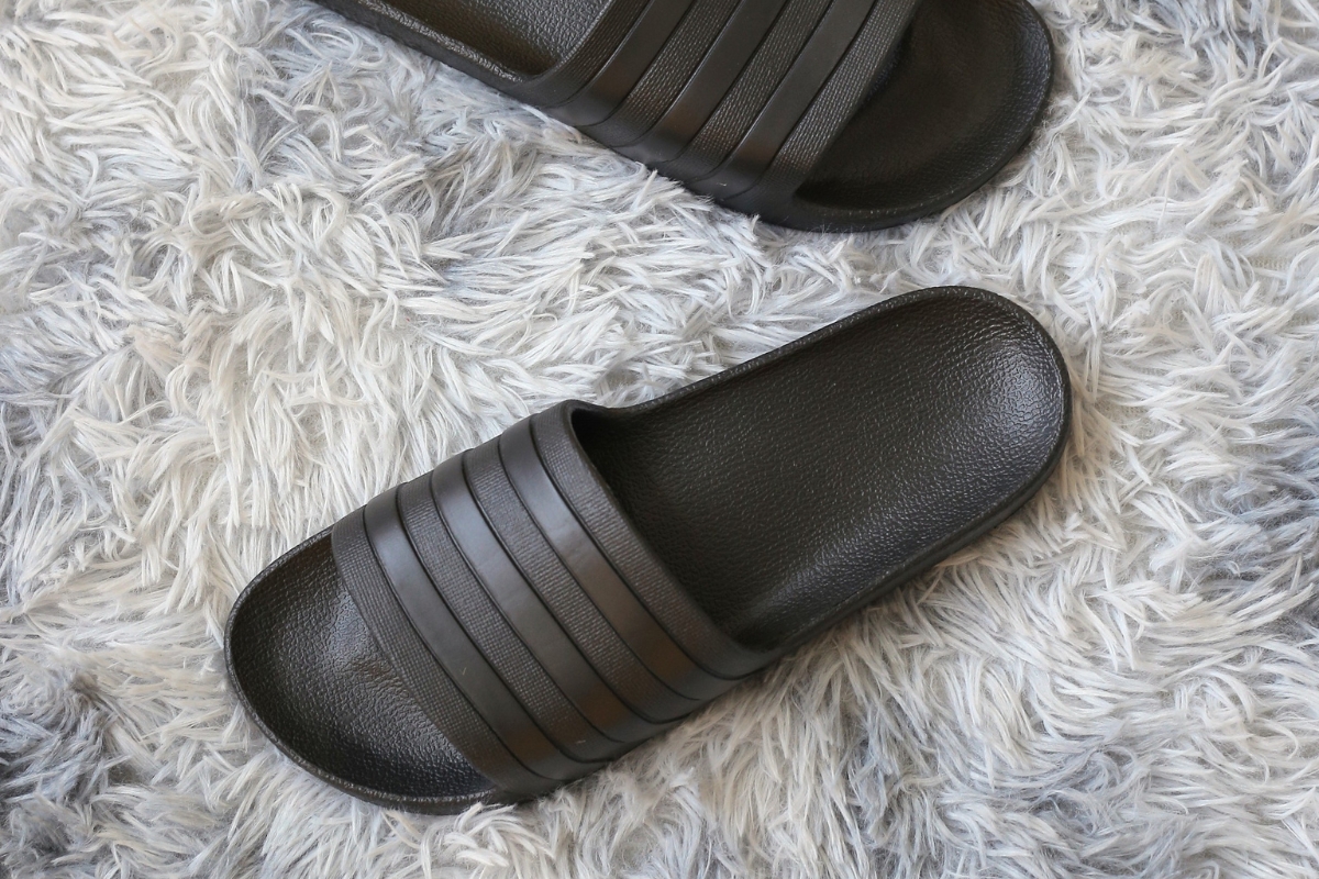 dép adidas chính hãng