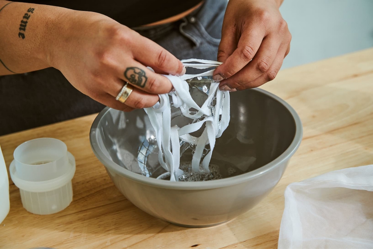 Cách giặt giày trắng 5