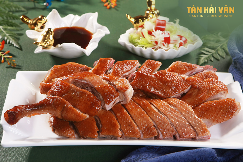 nha-hang-tan-hai-van