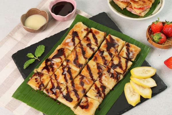 Bánh Roti chuối - món ngọt đặc sắc của Thái Street Food