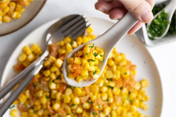 Hướng dẫn cách làm bắp xào mỡ hành