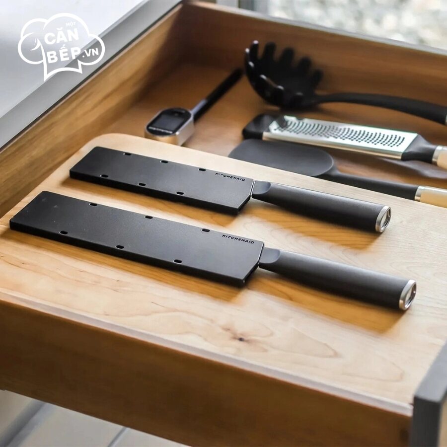 Lưu ý vệ sinh và sử dụng Bộ dao Santoku Classic KitchenAid