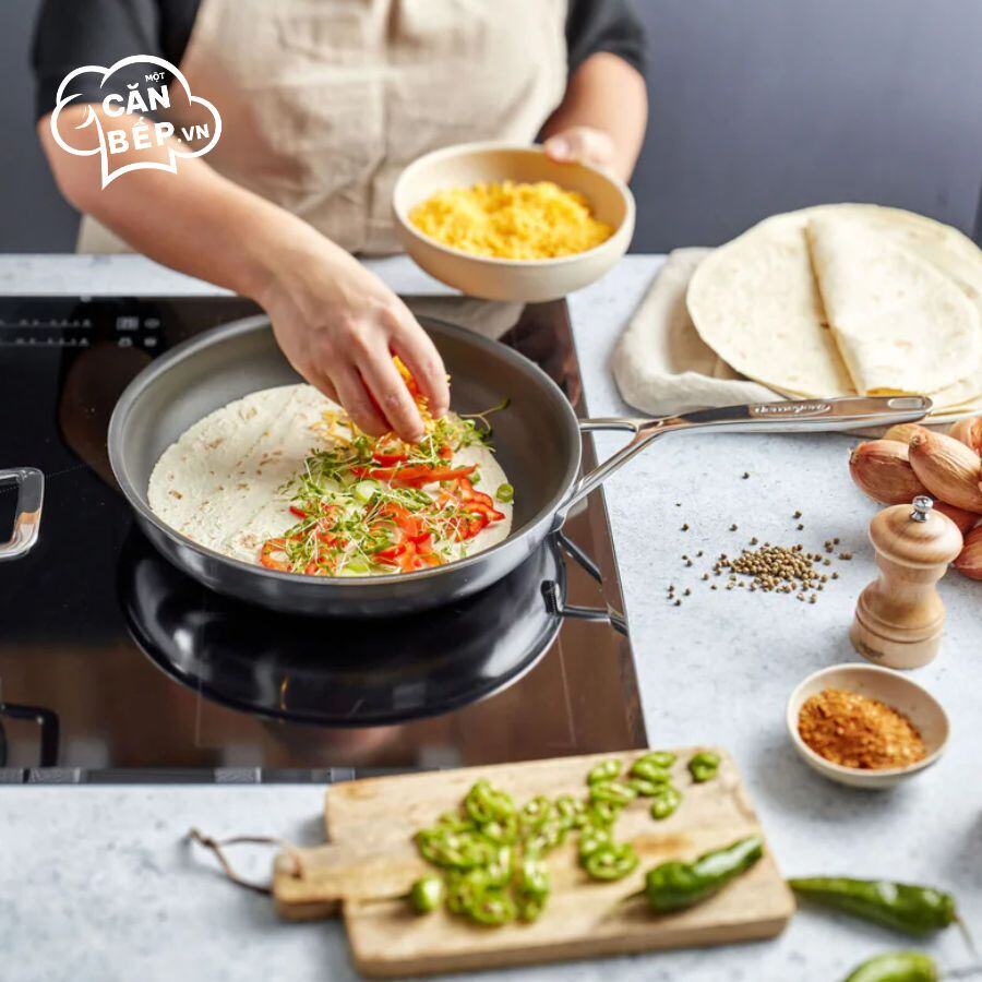 Lưu ý vệ sinh và sử dụng Chảo inox chống dính Demeyere Intense 5 - 20cm
