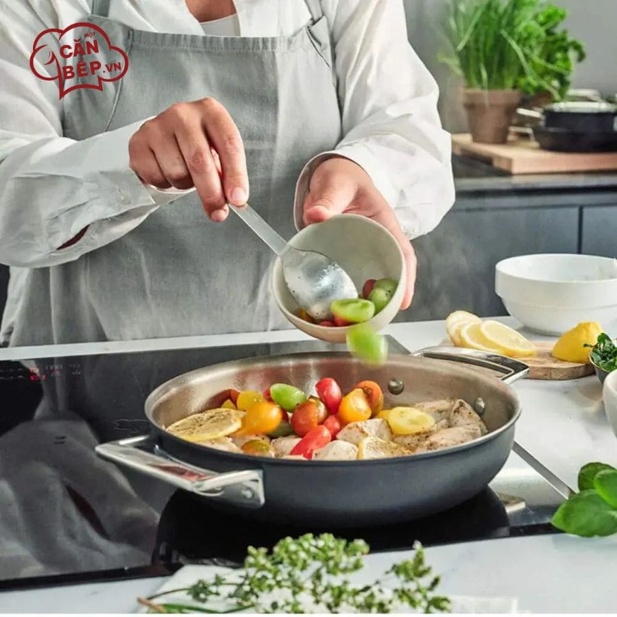 Lưu ý vệ sinh và sử dụng Chảo inox Demeyere Black 5 - 24cm
