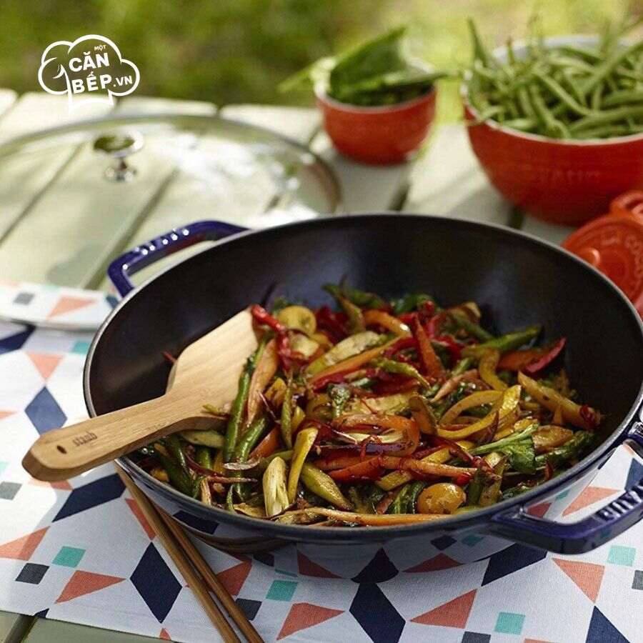 Lưu ý vệ sinh và sử dụng Chảo Wok STAUB
