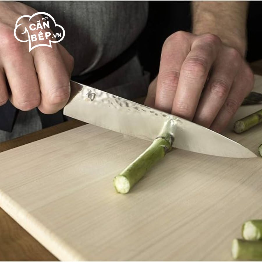 Lưu ý vệ sinh và sử dụng Dao đa năng Shun Premier 16.5cm