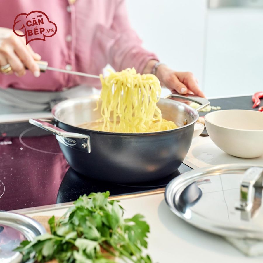 Lưu ý vệ sinh và sử dụng Nồi hầm inox Demeyere Black 5 - 24cm (3.25L)