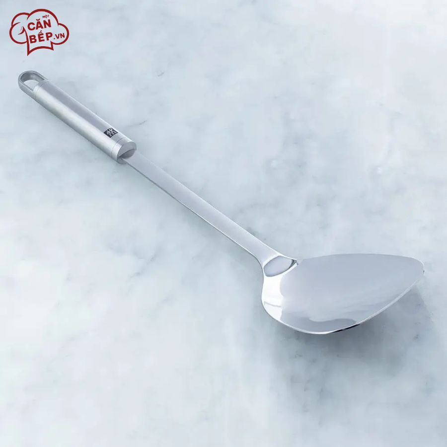 Sử dụng xẻng chiên ZWILLING Pro 37cm đúng cách