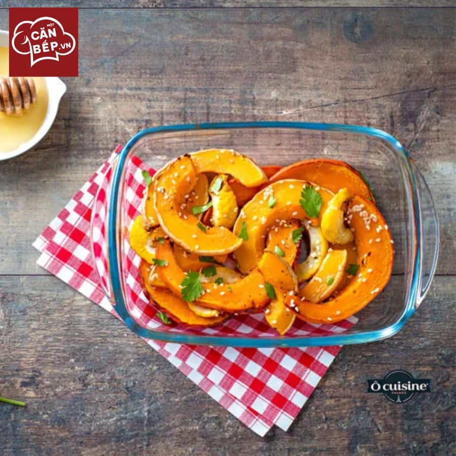 Lưu ý vệ sinh và sử dụng khay bánh hình vuông Ocuisine 40x27x7cm