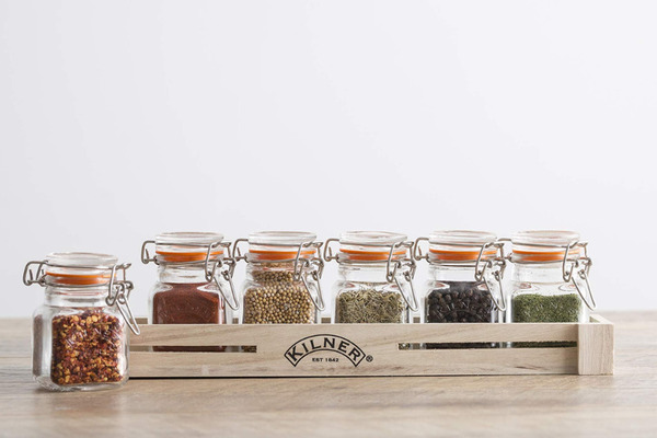 Tiêu phải để nguyên hạt khi bảo quản trong hũ thủy tinh Kilner