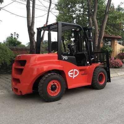 Huong-dan-bao-duong-xe-nang-dau-xe-nang-dien