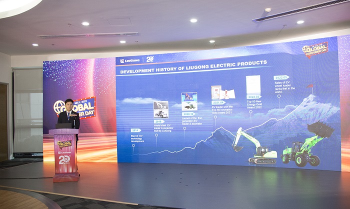 Liugong-Livestream-ngay-hoi-khach-hang-toan-cau