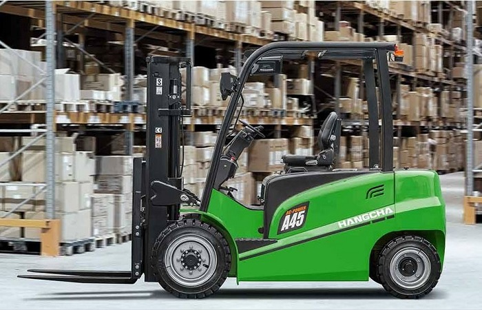 Xe-nang-dien-tang-cuong-tinh-ben-vung-moi-truong