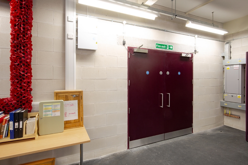 lối thoát hiểm nhà xưởng