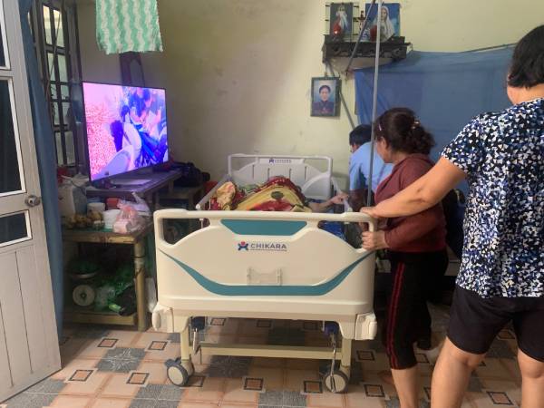 Bàn giao giường y tế cho khách hàng tại Phật Tích Tiên Du Bắc Ninh