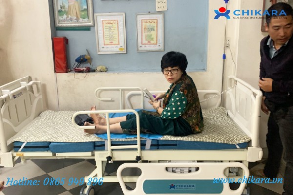 Bán giường y tế cho người bại liệt