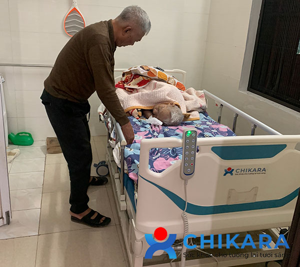 Bàn giao giường y tế cho khách hàng tại Hải Dương