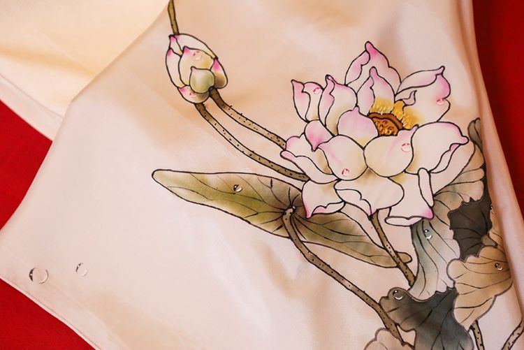 Vẽ áo dài Việt Nam