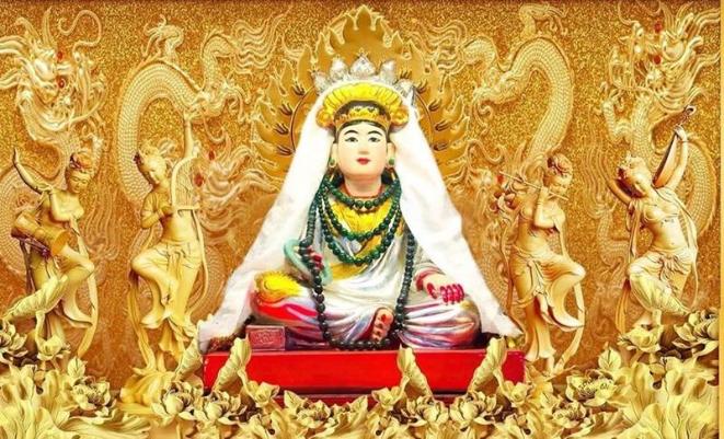 Tượng Bà Chúa Năm Phương