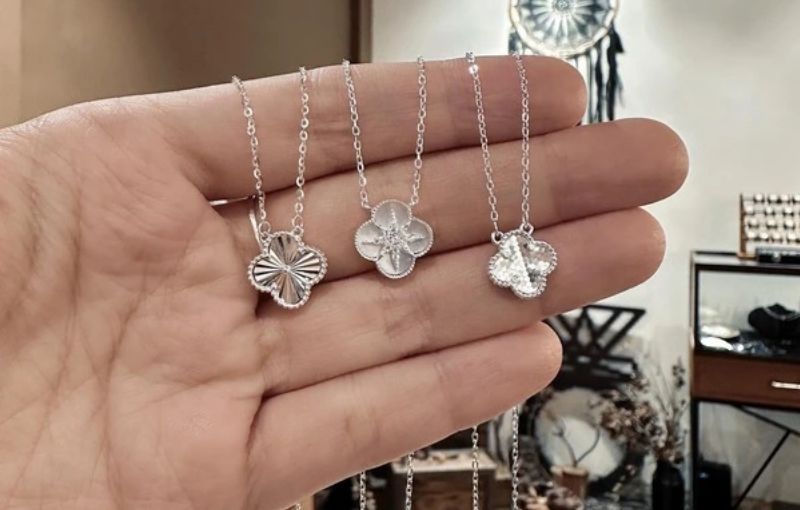 Bạc tinh khiết mang lại nhiều lợi ích cho người đeo