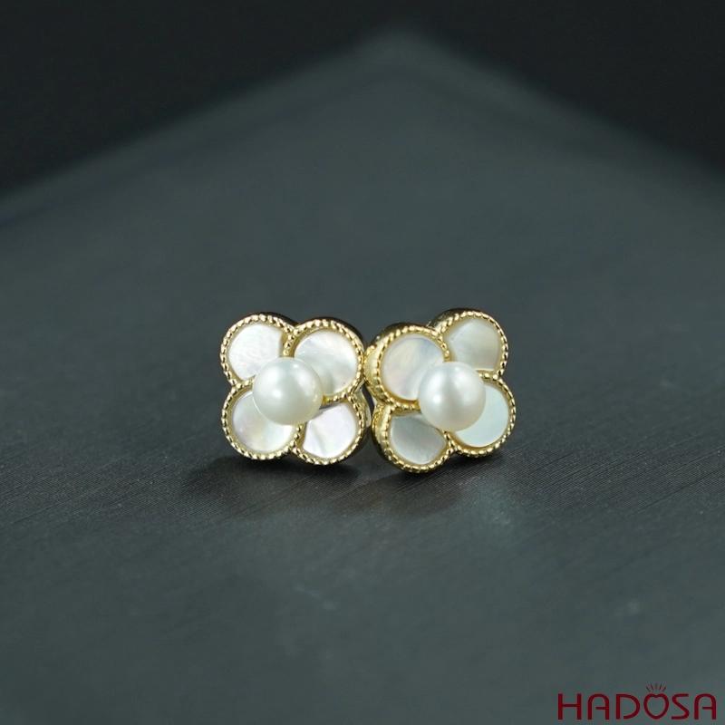 Bông tai đính ngọc trai bông hoa