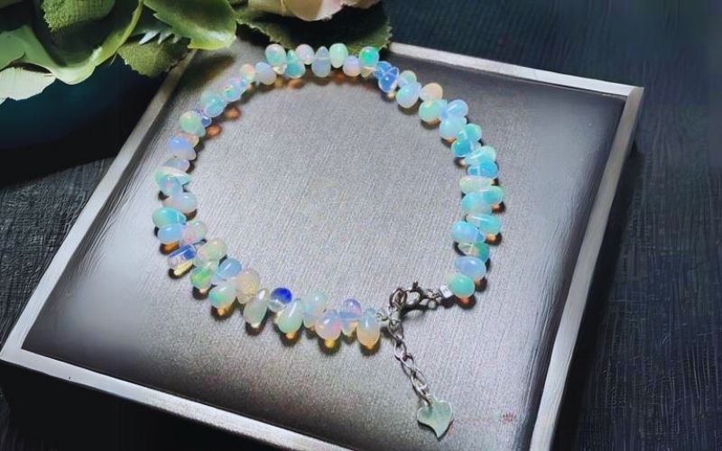 Đá Opal là một trong những loại đá quý đắt giá