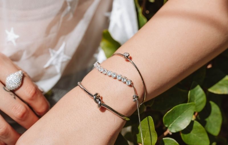 Cách bảo quản và chăm sóc bạc luôn mới