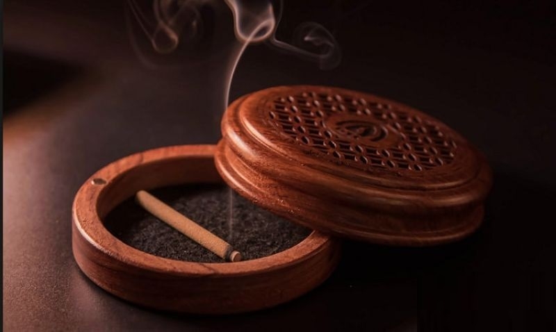 Ăn trứng vịt lộn giải đen