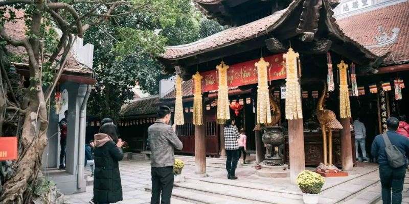 Thứ tự khi khấn vái tại chùa