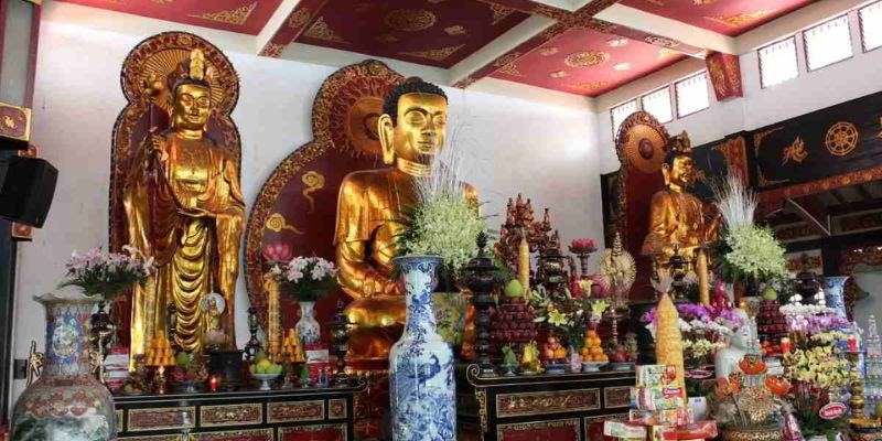 Lý do nên học cách khấn khi đi chùa