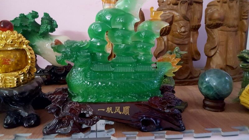 Cách lựa chọn chất liệu thuyền buồm phong thủy