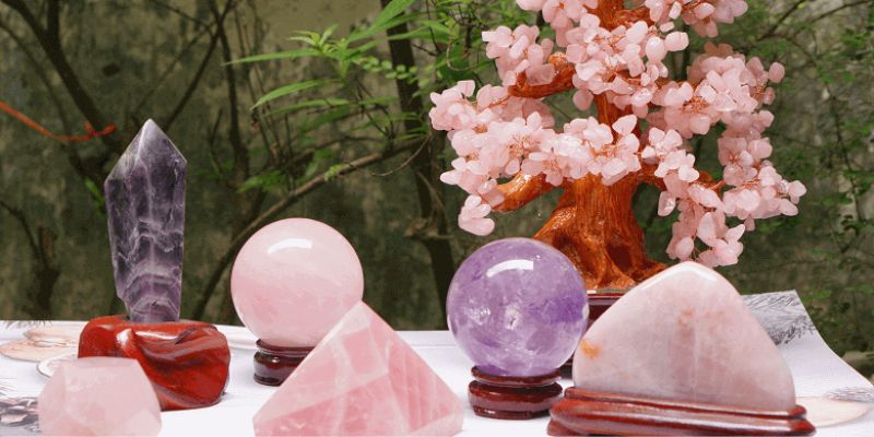 Sử dụng vật phẩm phong thủy để tăng thêm các nguồn năng lượng.