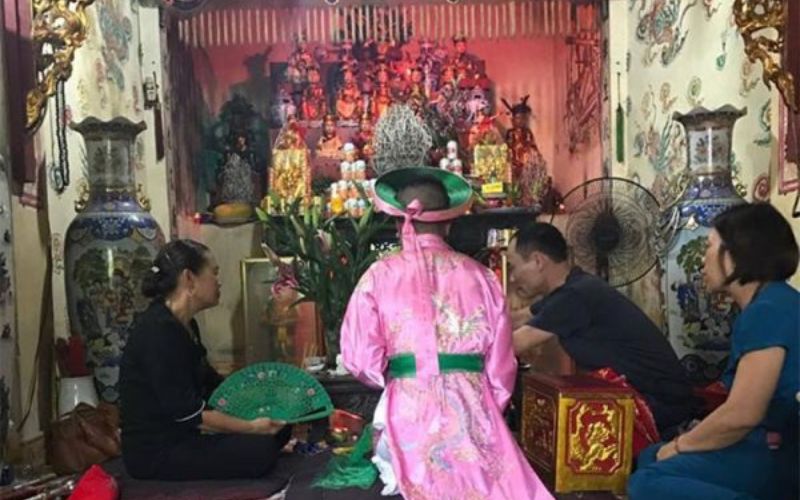 Văn khấn Cô Chín cầu bình an, may mắn và tài lộc