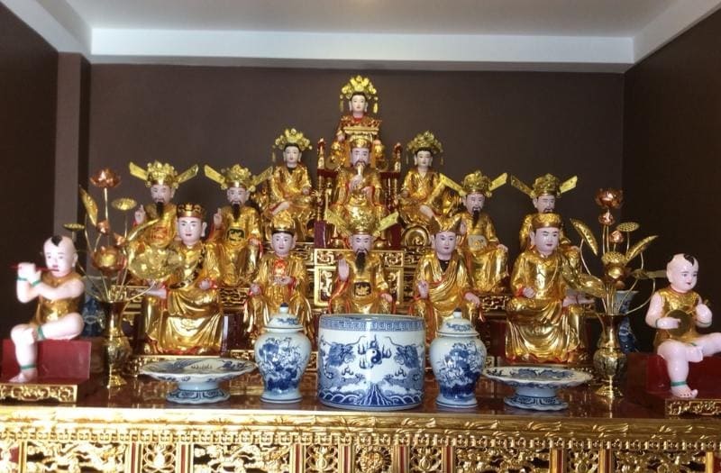 Mục đích chính của văn khấn là cầu xin sự phù hộ và bảo vệ từ các vị thần linh