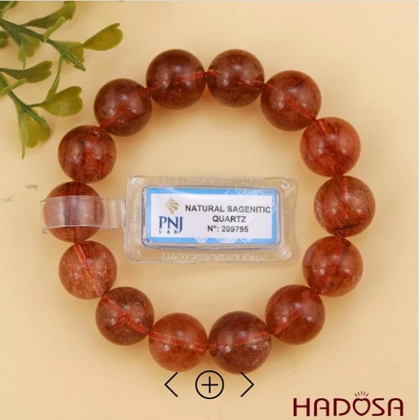 Đá thạch anh tóc đỏ chính là bùa hộ mệnh cho người thuộc mệnh Hỏa và người mệnh Thổ