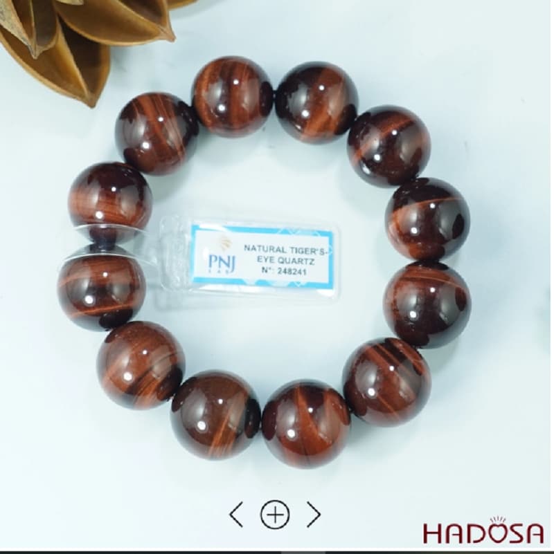 Đá mắt hổ màu nâu đòn giúp giãn xương cốt, đẩy năng lượng xấu