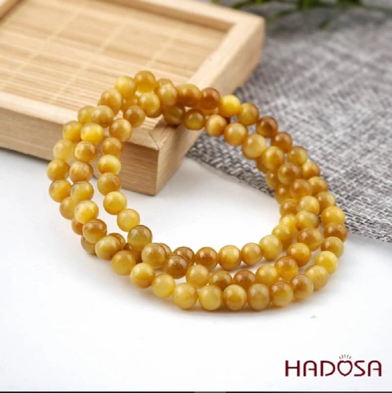 Đá mắt hổ màu vàng có độ cứng Mohs cao từ 5.5 đến 6