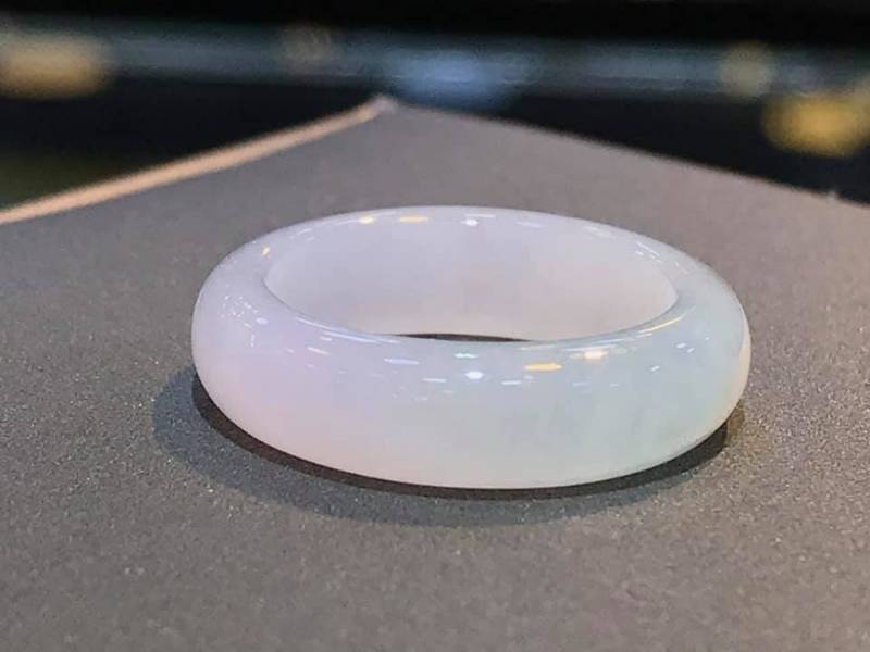 Đá cẩm thạch trắng