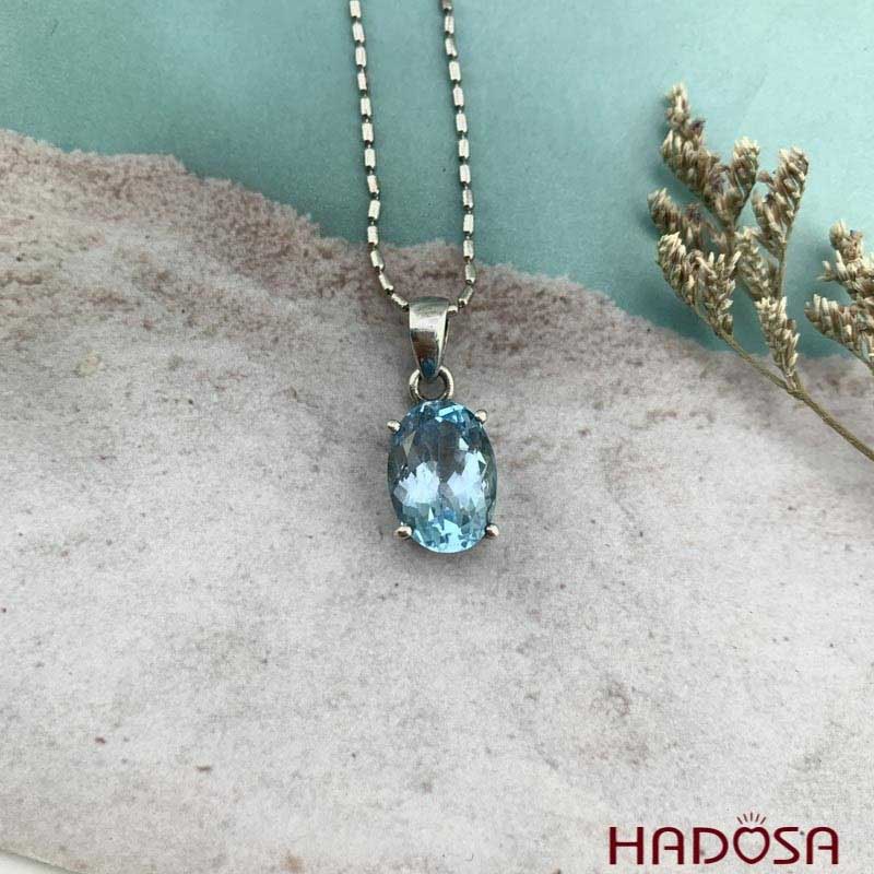 Mặt dây chuyền đá mang lại may mắn cho người đeo