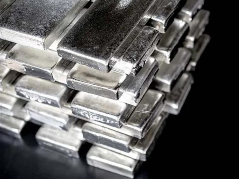 Rất nhiều người băn khoăn đeo bạc có tác dụng gì?